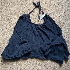 Black cold shoulder crop top